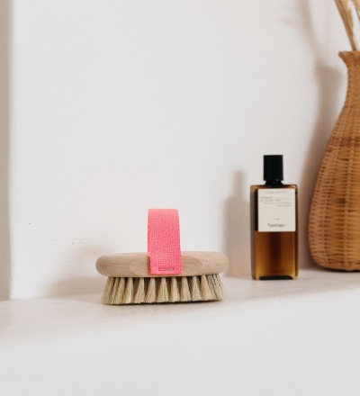 Massagebürste &amp; Trockenbürste aus Buche - Handgefertigte Körperbürste aus französischer Manufak