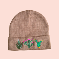 Handbestickte Beanie Sonnenblumen