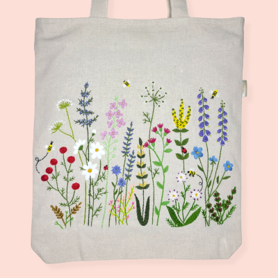 Wild flowers hand-embroidered bag