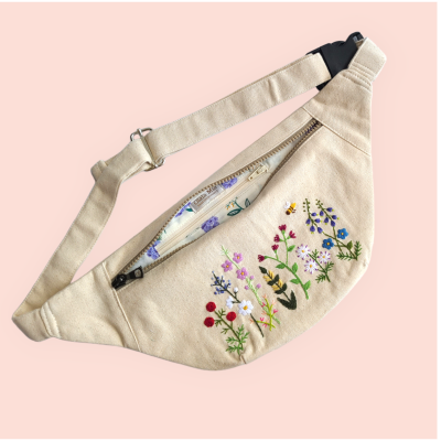 Fanny bag with embroidered wildflower