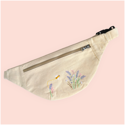Fanny bag with embroidered lavender