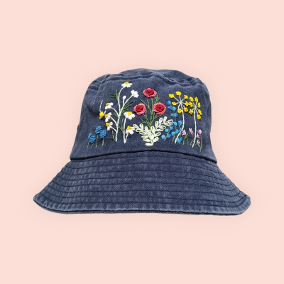 Bucket hat with hand-embroidered wild flowers