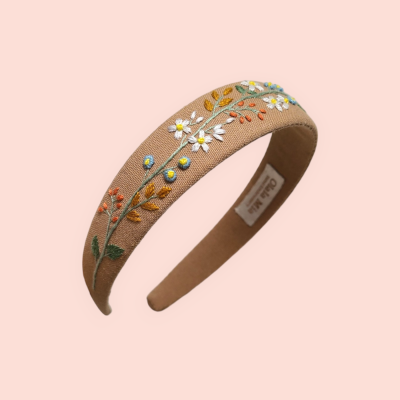 Floral headband with embroirered flowers