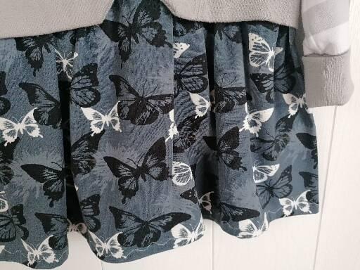 Girly Sweater Größe 104 Schmetterlinge grau schwarz 4
