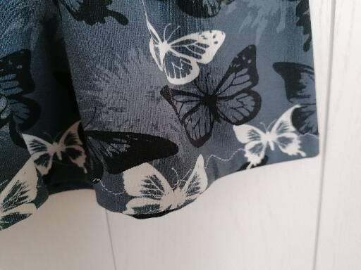 Girly Sweater Größe 104 Schmetterlinge grau schwarz 6