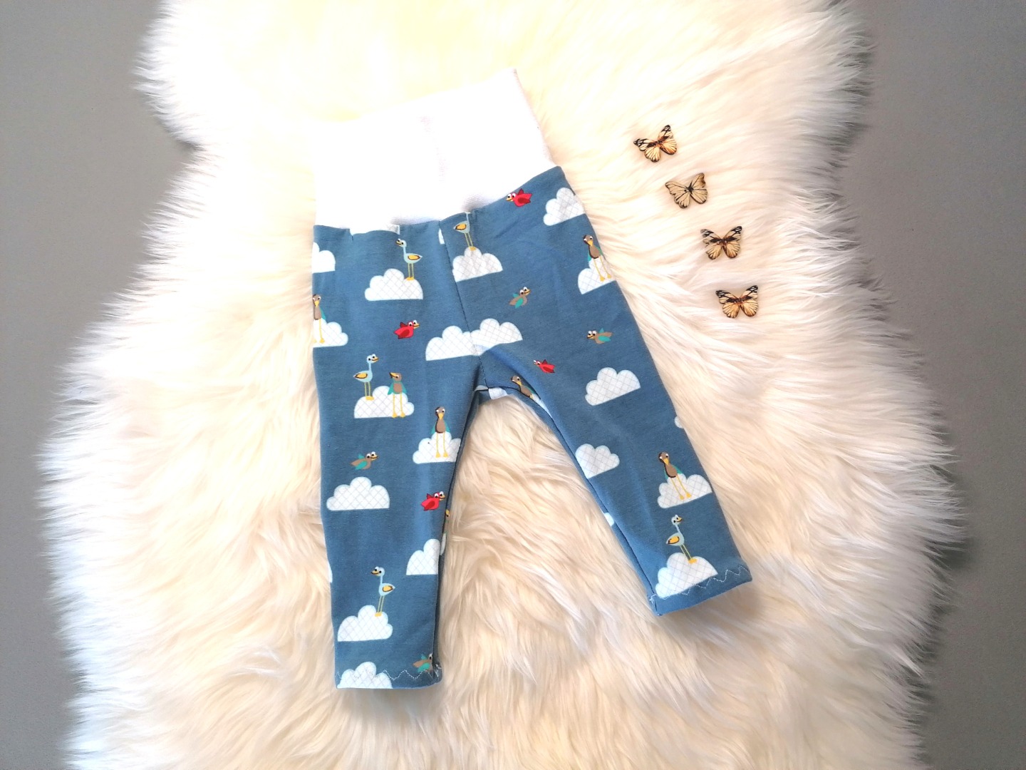 Leggings in 2 Längen für Babys und Kinder Wolken blau weiß Größe 56 bis 104 Babyhose Babyleggings Caprihose Sommerhose 3