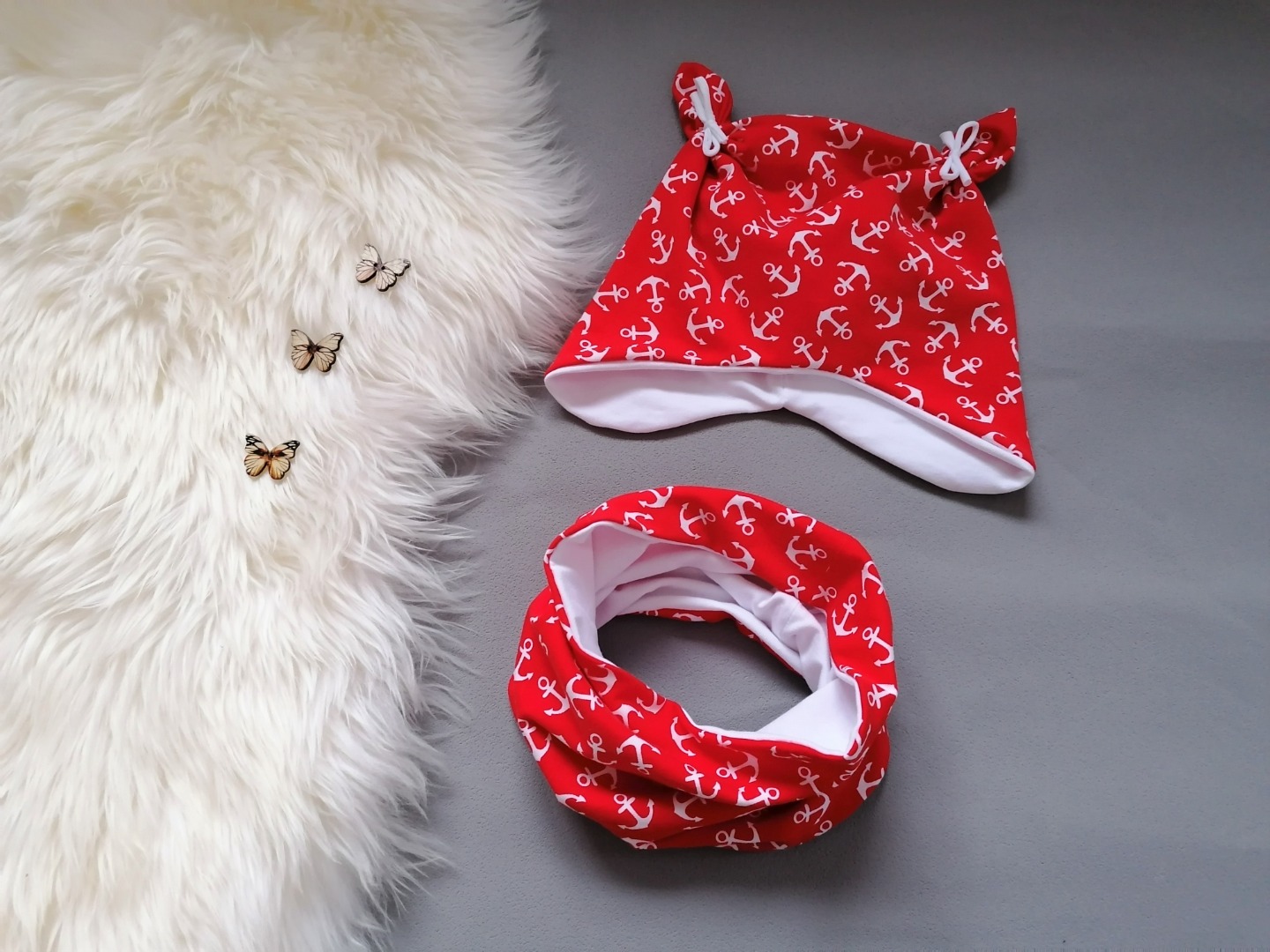 Mütze und Loop Set 2-teilig Ohrenmütze mit und ohne Bindebänder Anker rot weiß Kopfumfang 35 - 52cm Kinderset Babyset 2