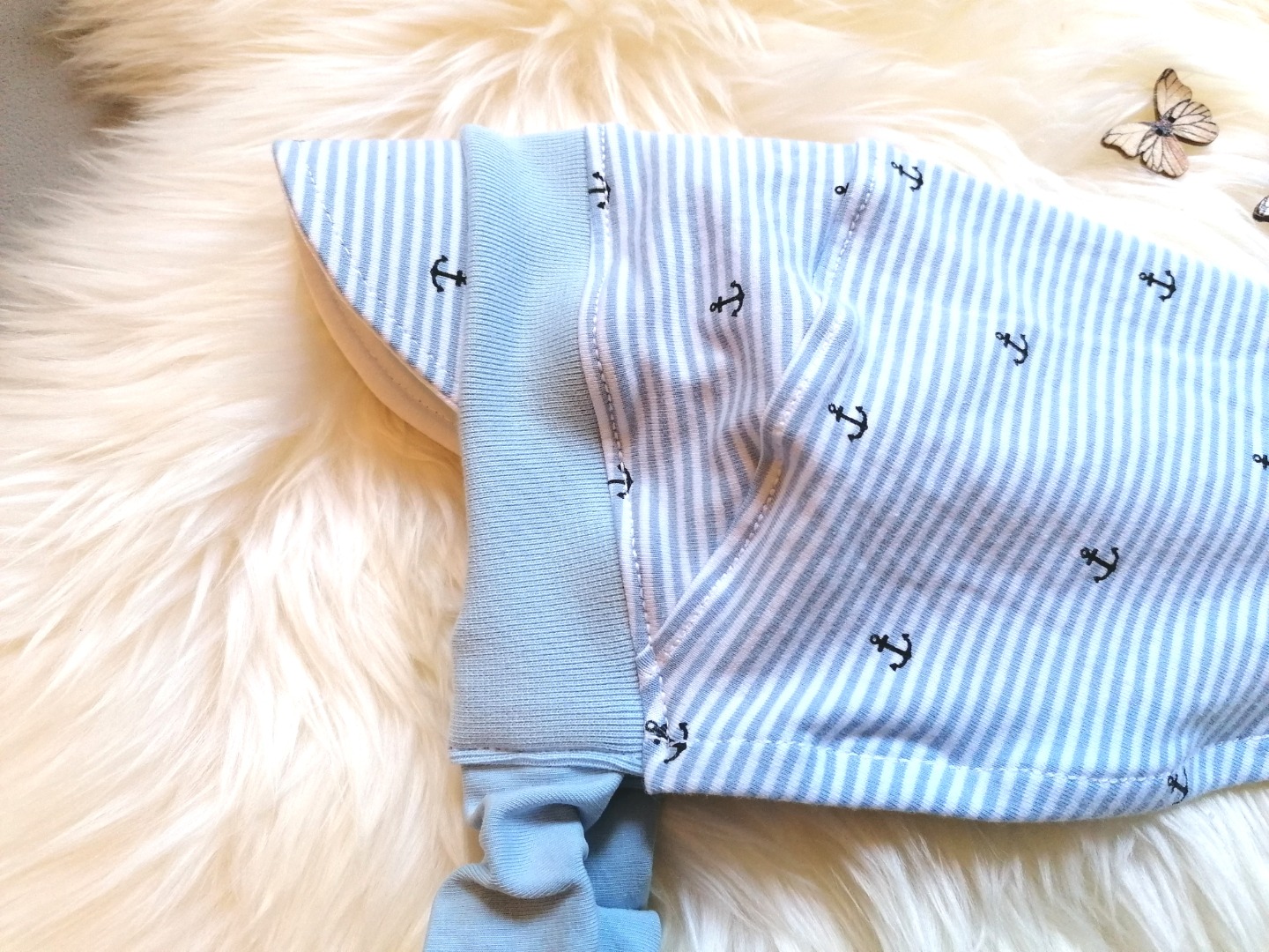 Baby Kind Kopftuch mit oder ohne Schirm für Mädchen kleine Anker und Streifen hellblau