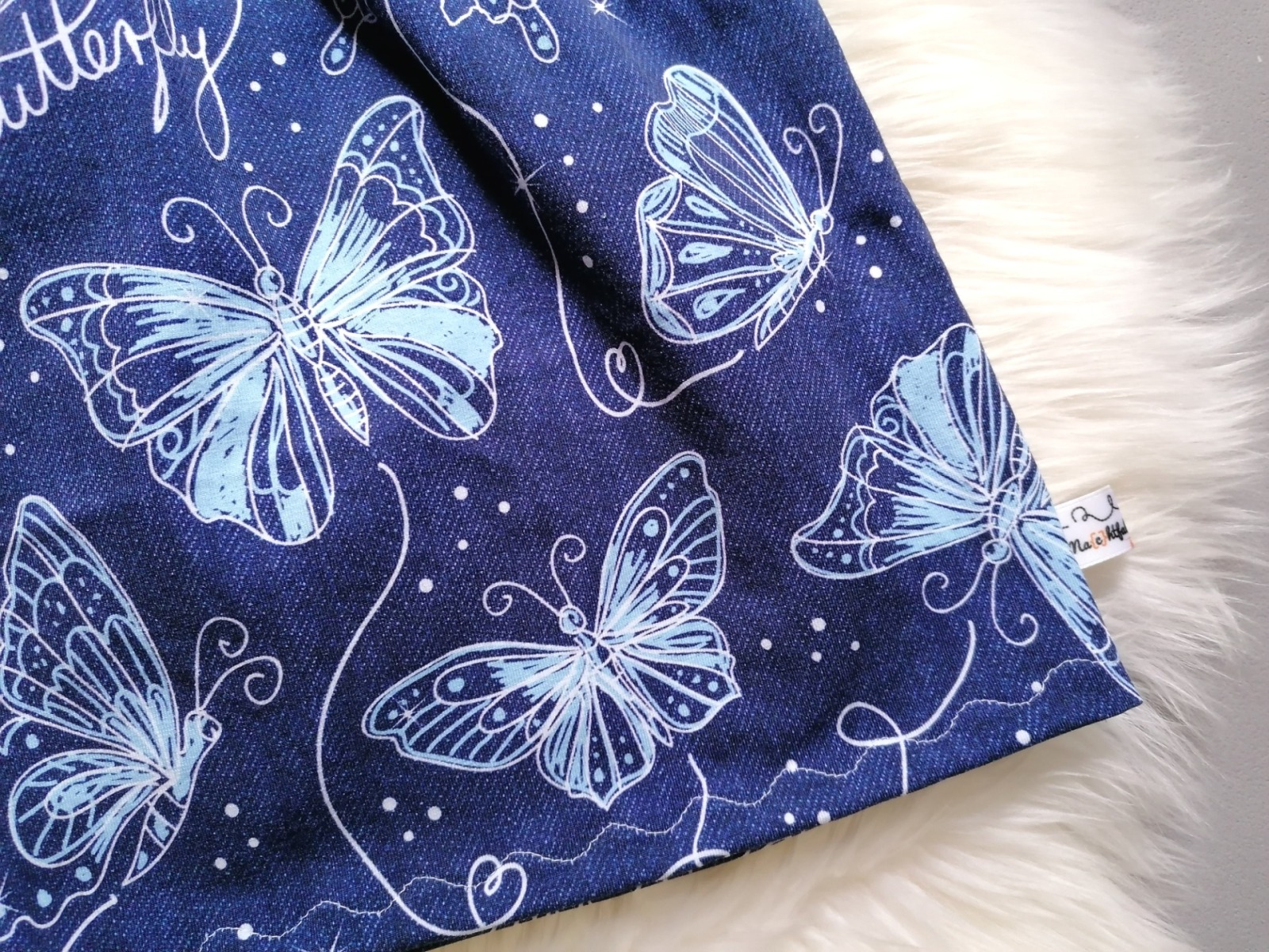 Baby Kind Latzrock für Mädchen Schmetterlinge Jeansoptik blau hellblau weiß Größe 56 bis 128 Latzkleid mit verstellbaren Trägern 4