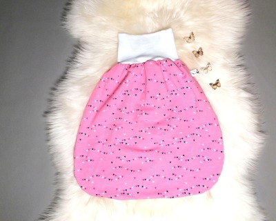 Babyschlafsack einlagig oder gefüttert Strampelsack für Babys und Kinder Wimpel rosa Größe 50/56 bis 86/92 Sommerschlafsack für Babys - Ein leichter Babyschlafsack für kleine Mädchen - ideal für den Sommer