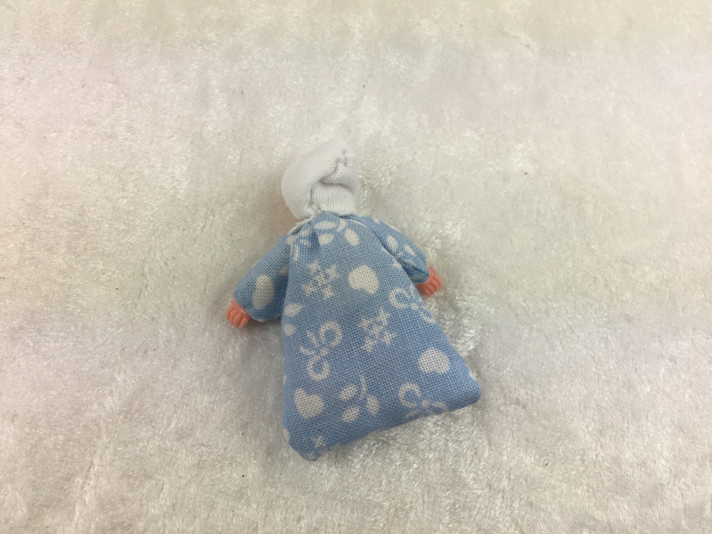 Baby im Schlafsack 4,5 cm 2