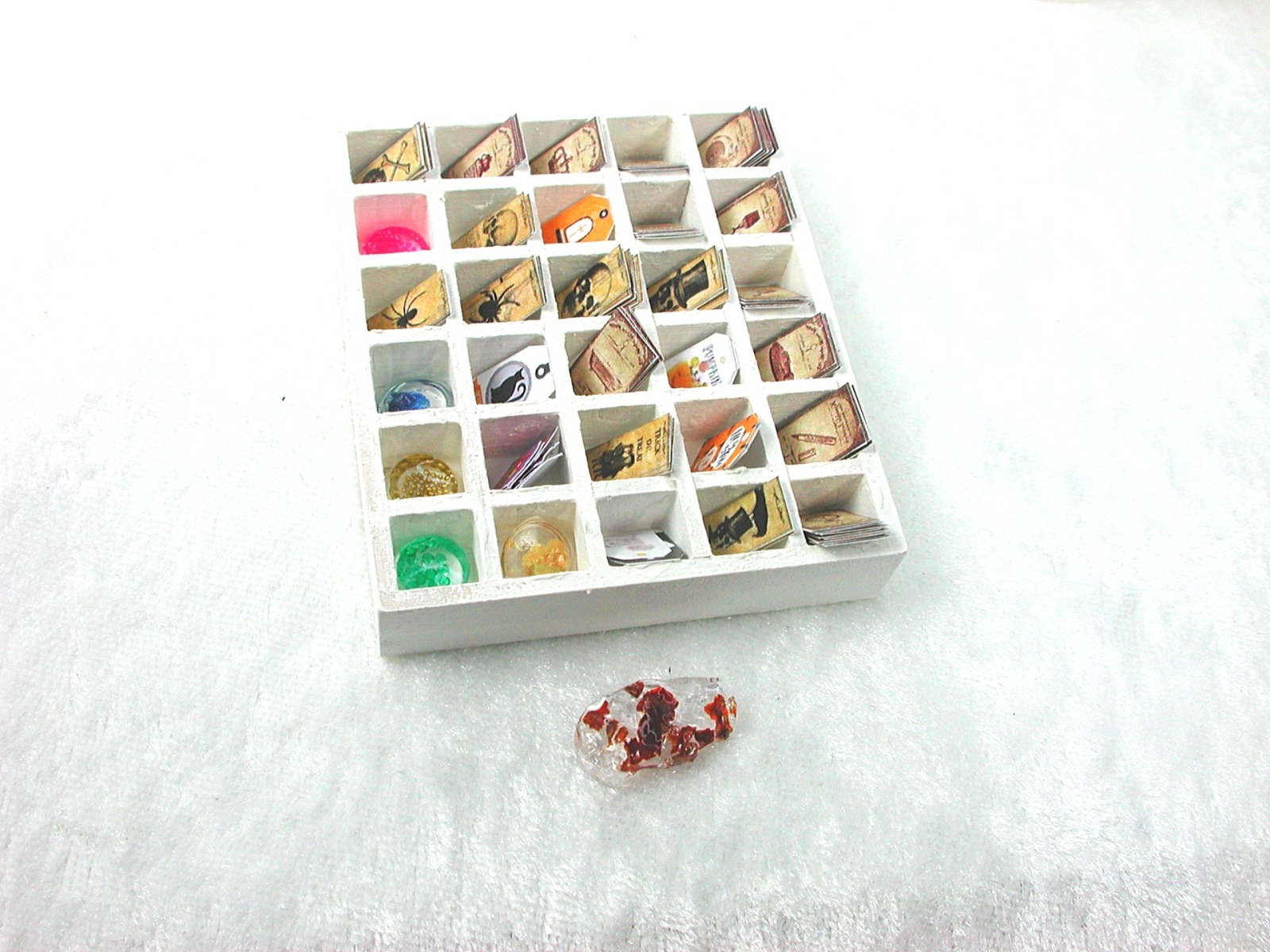 Miniatur Setzkasten im Vintage Stil im Maßstab 1zu12 Apotheke Hexe Alchemist 3