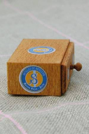 Sajou Miniatur Kurzwaren 1 Schublade Articles de mercie für die Puppenstube Dollhouse Miniatures 3