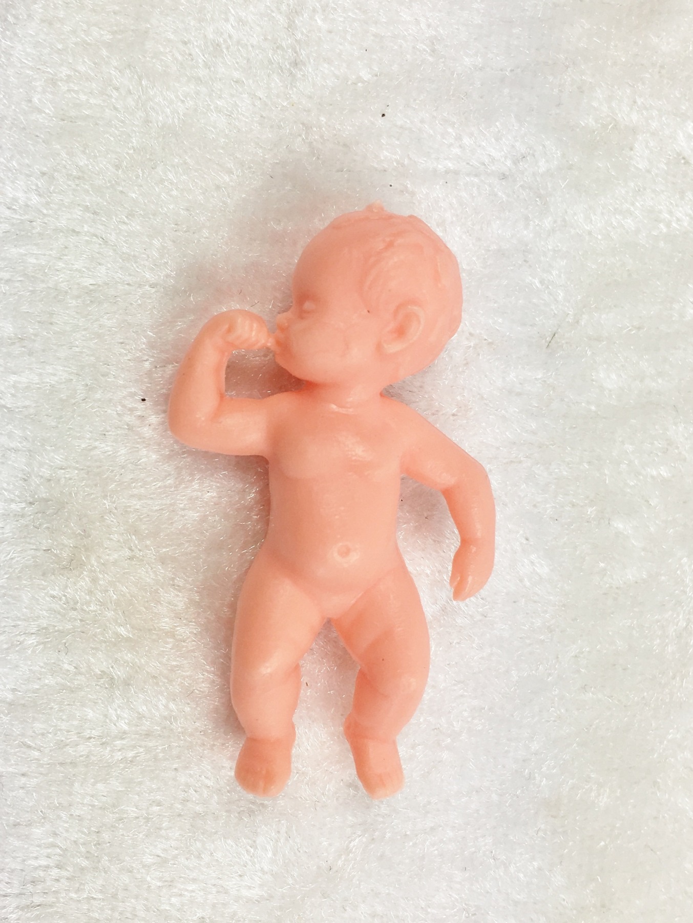 1:12 Maßstab Kunststoff Unbekleidete Baby Tumdee Puppenhaus Miniatur Zubehör ML 