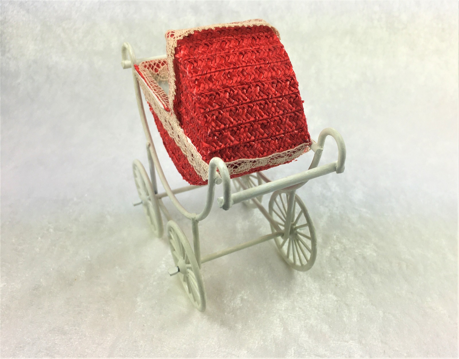 Kinderwagen Rot im Vintage Stile in 1:12 6