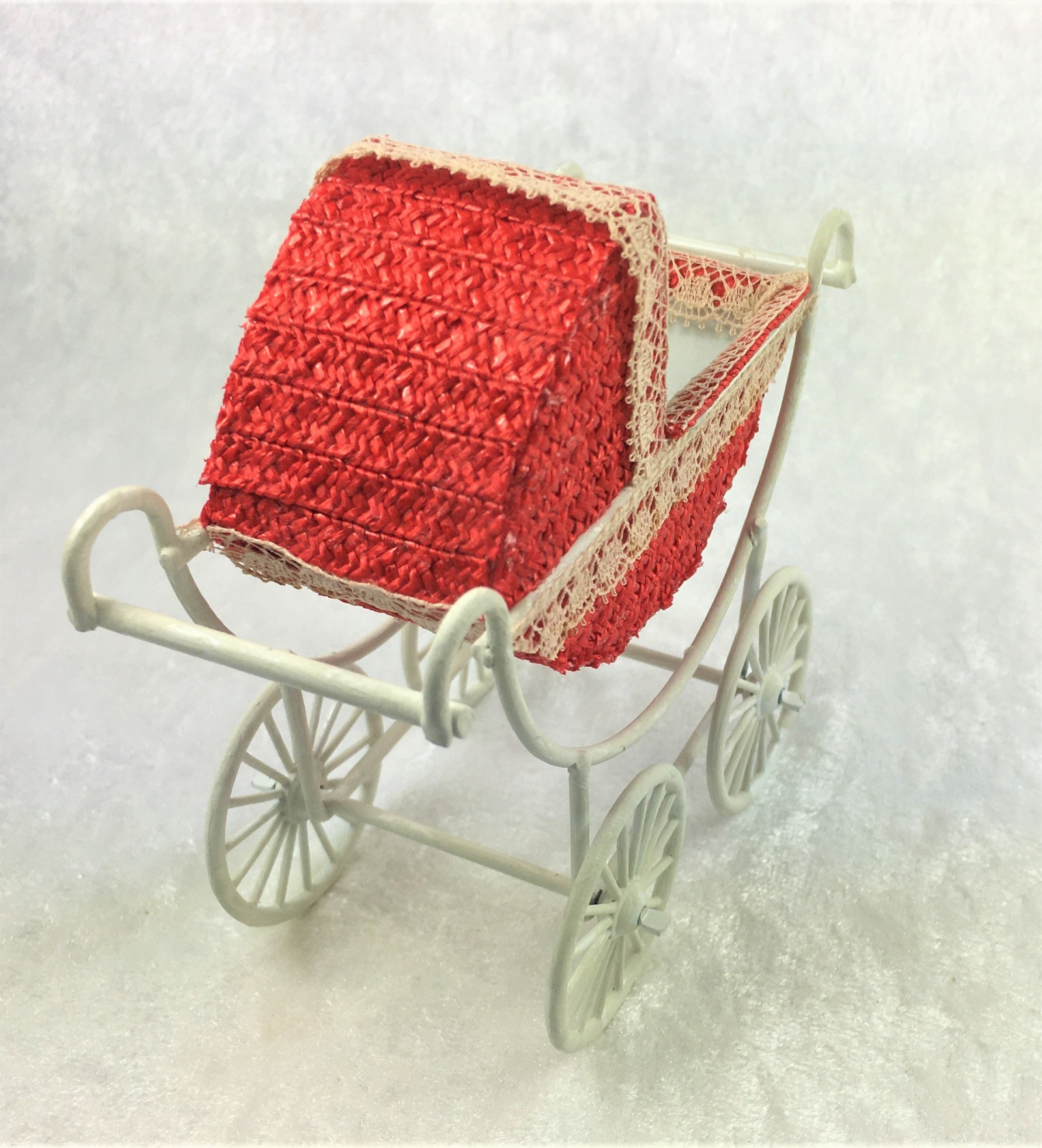 Kinderwagen Rot im Vintage Stile in 1:12 7
