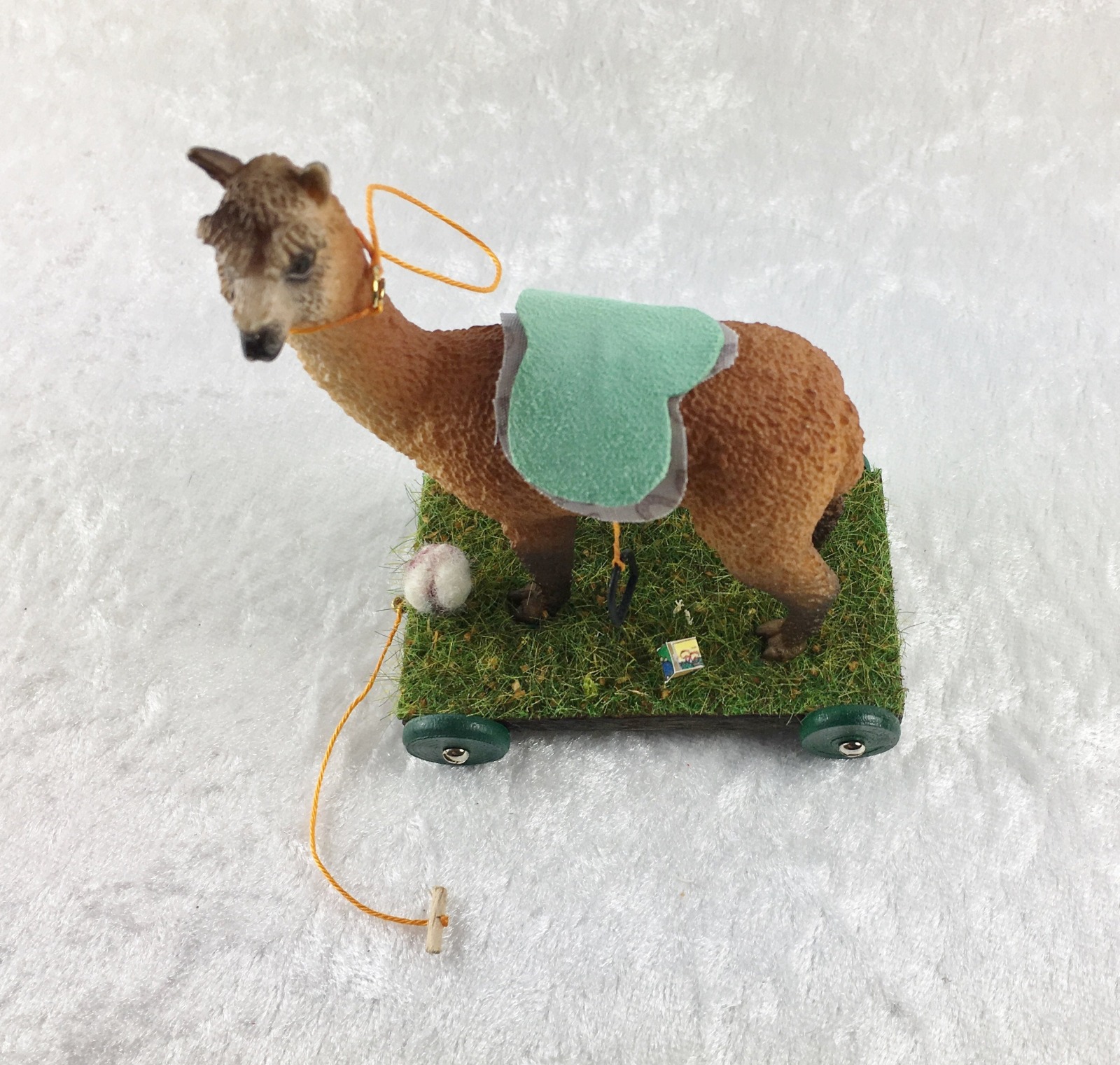 Lama Reit-und Zugtier für Kinder in Miniatur 1:12 Spielzeug für das Puppenhaus Kind