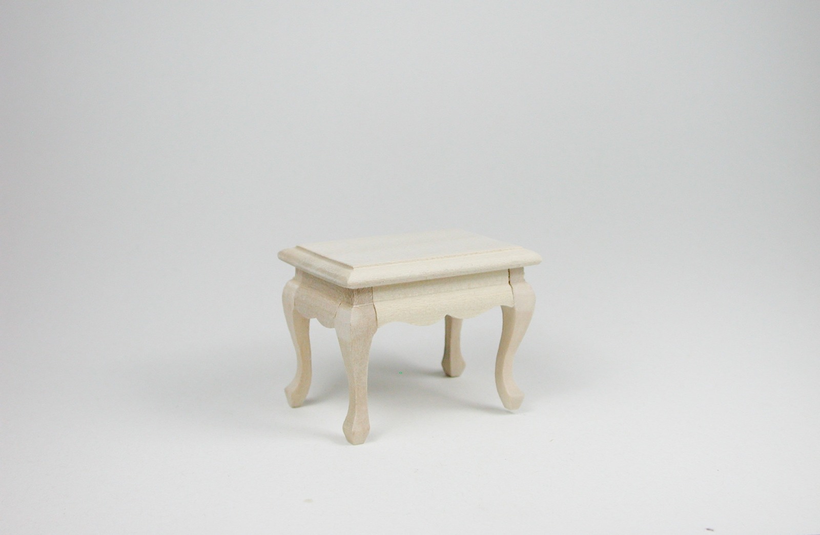 Kleiner Tisch 1:12 Miniatur