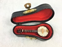 Banjo in Miniatur 1:12 mit Koffer 2