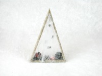 Dreieck aus Holz mit Kürbis,Totenkopf, Echse und Naturdeko zur Dekoration in der Puppenstube 3