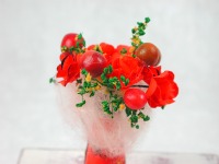 Halloween Blumenstrauß mit Orangen Blüten in einer Kanne in Miniatur 1:12 8