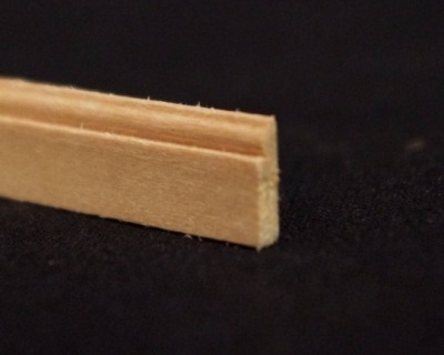 Leiste 30 x 09 x 02 cm Holzleiste Holz natur unbehandelt für das Puppenhaus für den Modellbau Krippenbau