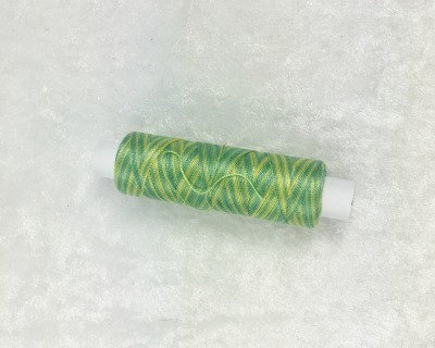 Farbverlauf Green 8-3055 - Baumwolle Strick-und Häkelgarn für die Miniaturhandarbeit