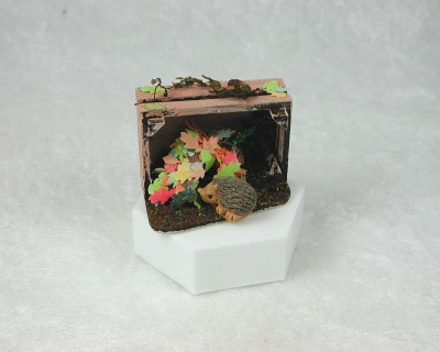 Kiste für den Igel zur Überwinterung in Miniatur 1:12 - Puppenhauszubehör, Puppenstubenzubehör,