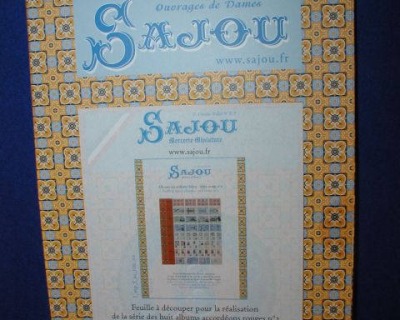Sajou-Miniatur-Kurzwaren Sajou-Alben Rote Serie No. 1, Bastelkit aus Papier in Miniatur für die