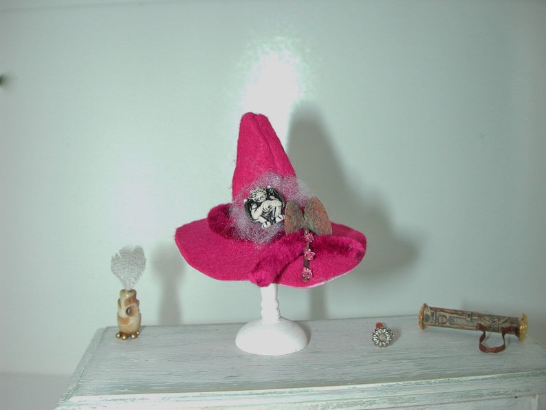 1:12 Maßstab Rosa Tuch Damenhut Puppenhaus Miniatur Bekleidung Zubehör SA 