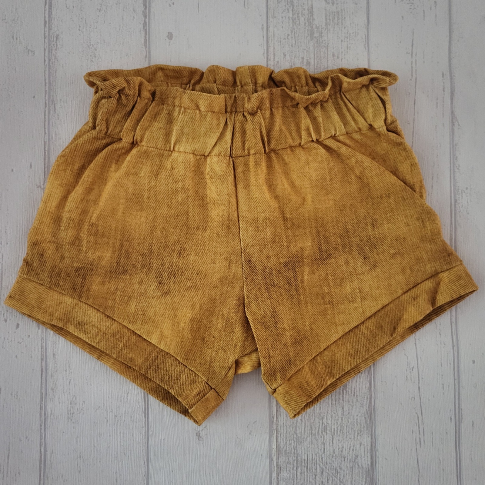 Sofortkauf Handmade Sunny Shorts Gr. 116 von NahtRabatz