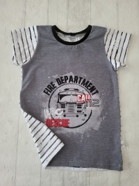 Sofortkauf Handmade T-Shirt kurzarm Feuerwehr grau weiß Gr. 134 von NahtRabatz