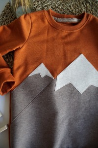 Kauf auf Bestellung Handmade Sweater mit Gebirge Gr. 56-146 von kate.m Design 2
