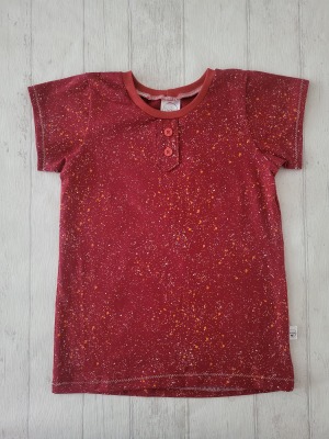 Sofortkauf Handmade T-Shirt kurzarm Sprenkel rot Gr. 134 von NahtRabatz - handgenähtes T-Shirt für