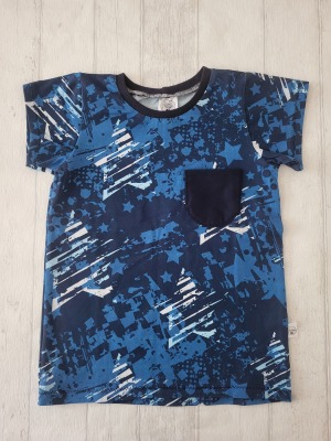 Sofortkauf Handmade T-Shirt kurzarm Sterne blau Gr. 134 von NahtRabatz - handgenähtes T-Shirt für