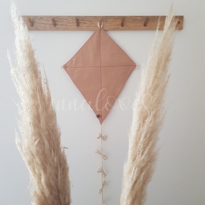 Kauf auf Bestellung Handmade Stoffdrache Kite Wanddeko Leinen von innaloves - Stoffdrache -