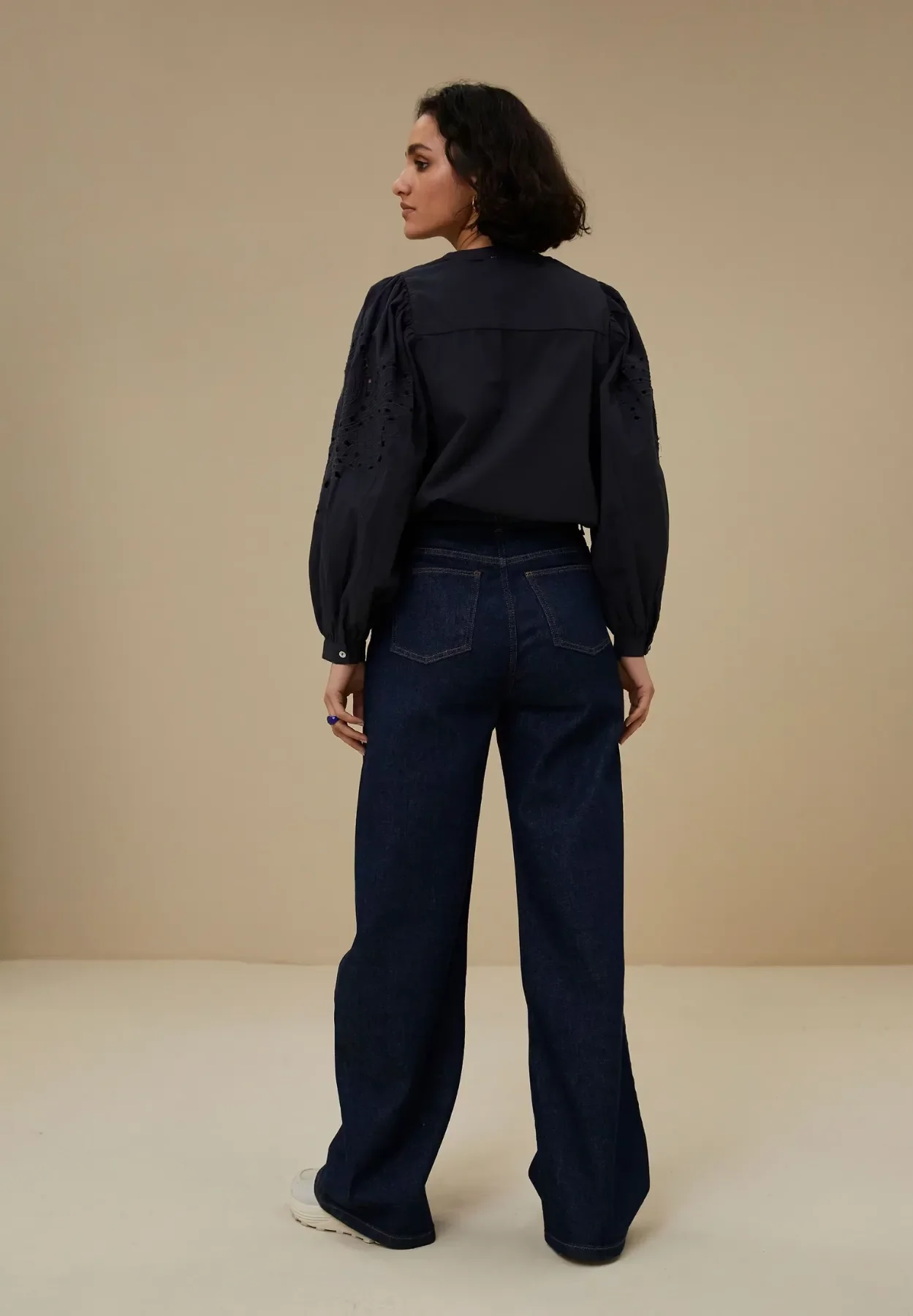 by-bar amsterdam - rikki embroidery blouse - midnight 3