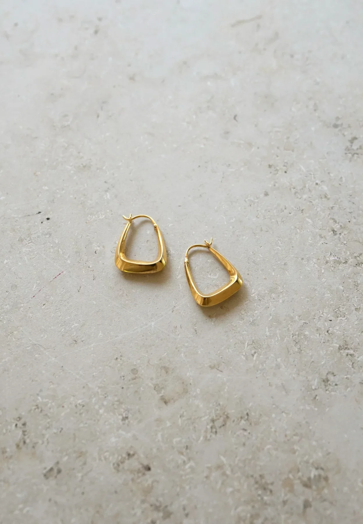 by-bar - luna earring - gold
