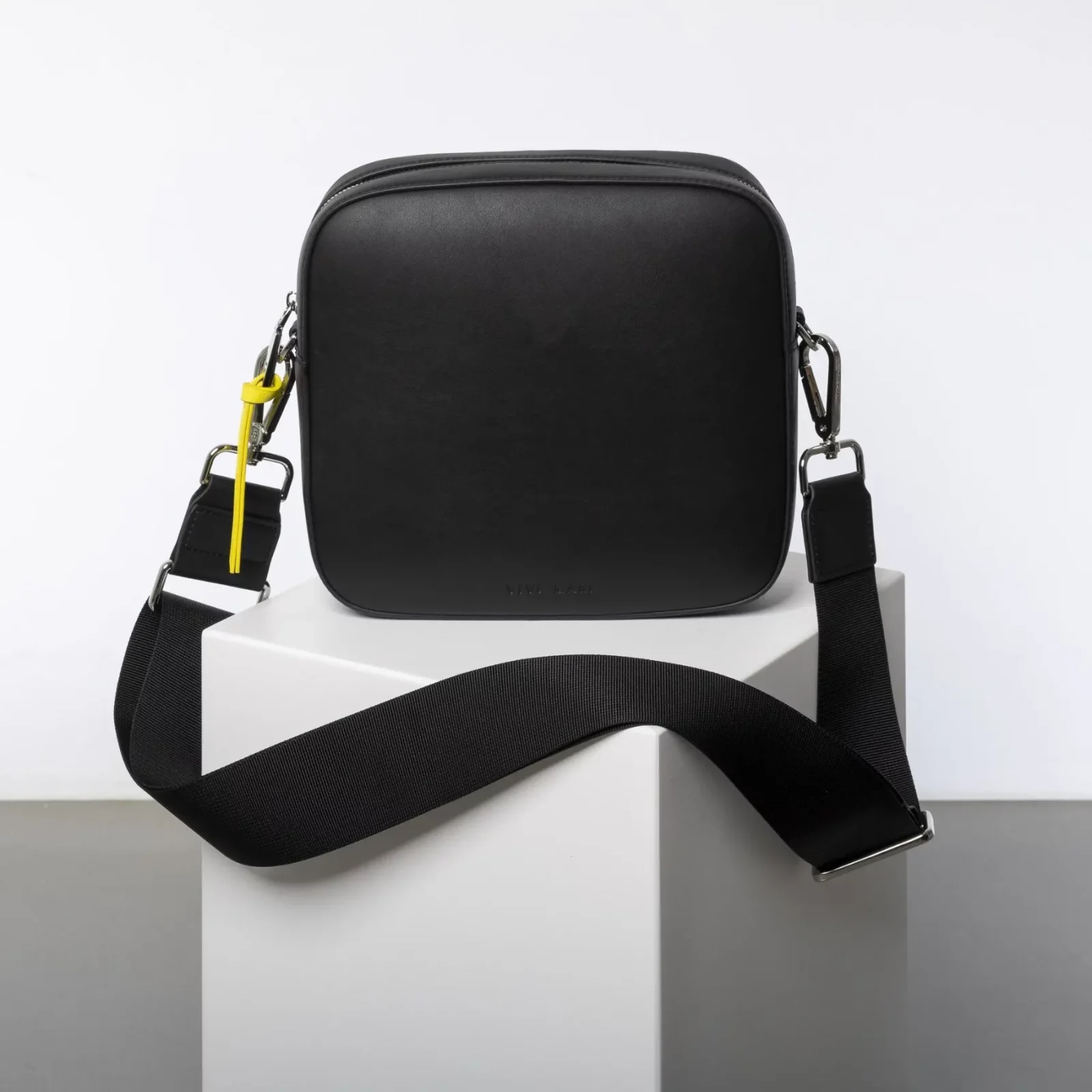 VIVI MARI - crossbody bag strap basic woven - black