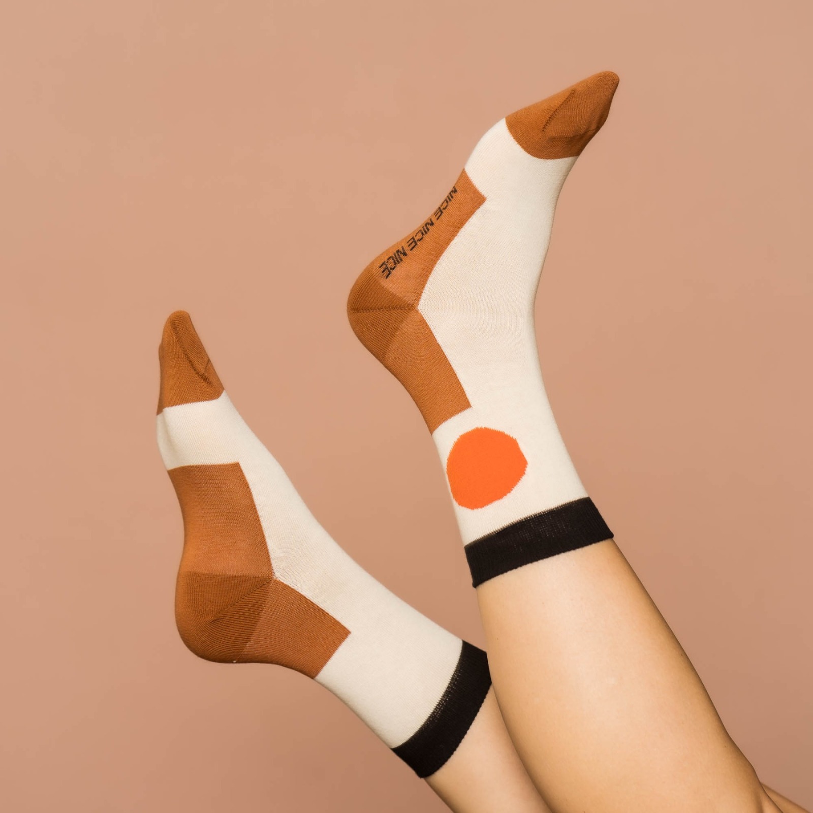 nicenicenice - nice socks minimal beige orange