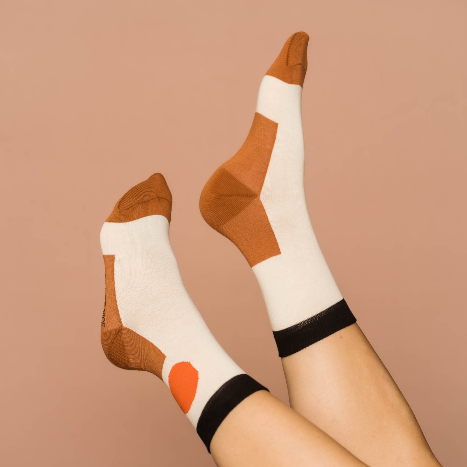 nicenicenice - nice socks minimal beige orange 2