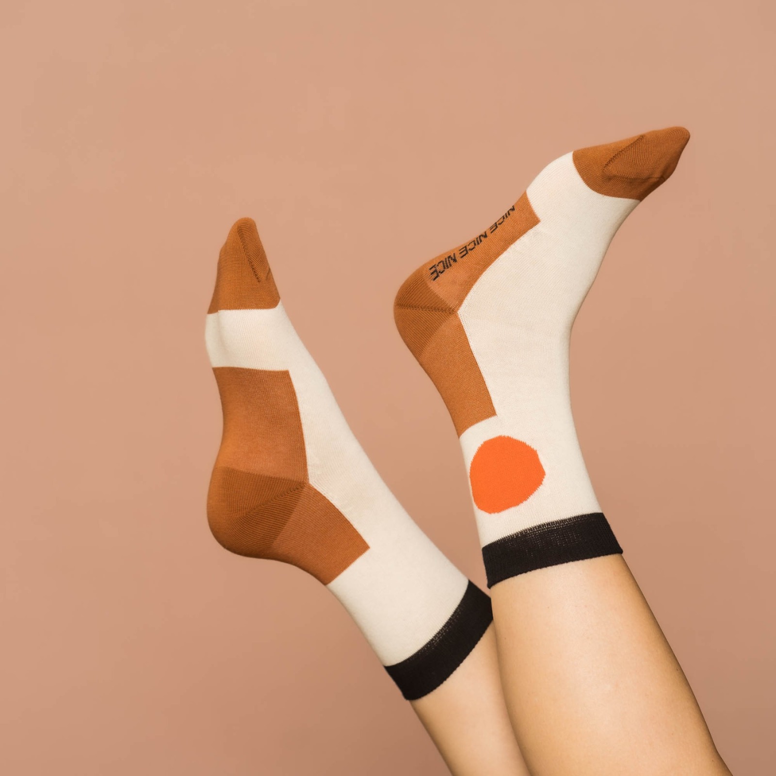 nicenicenice - nice socks minimal beige orange 3