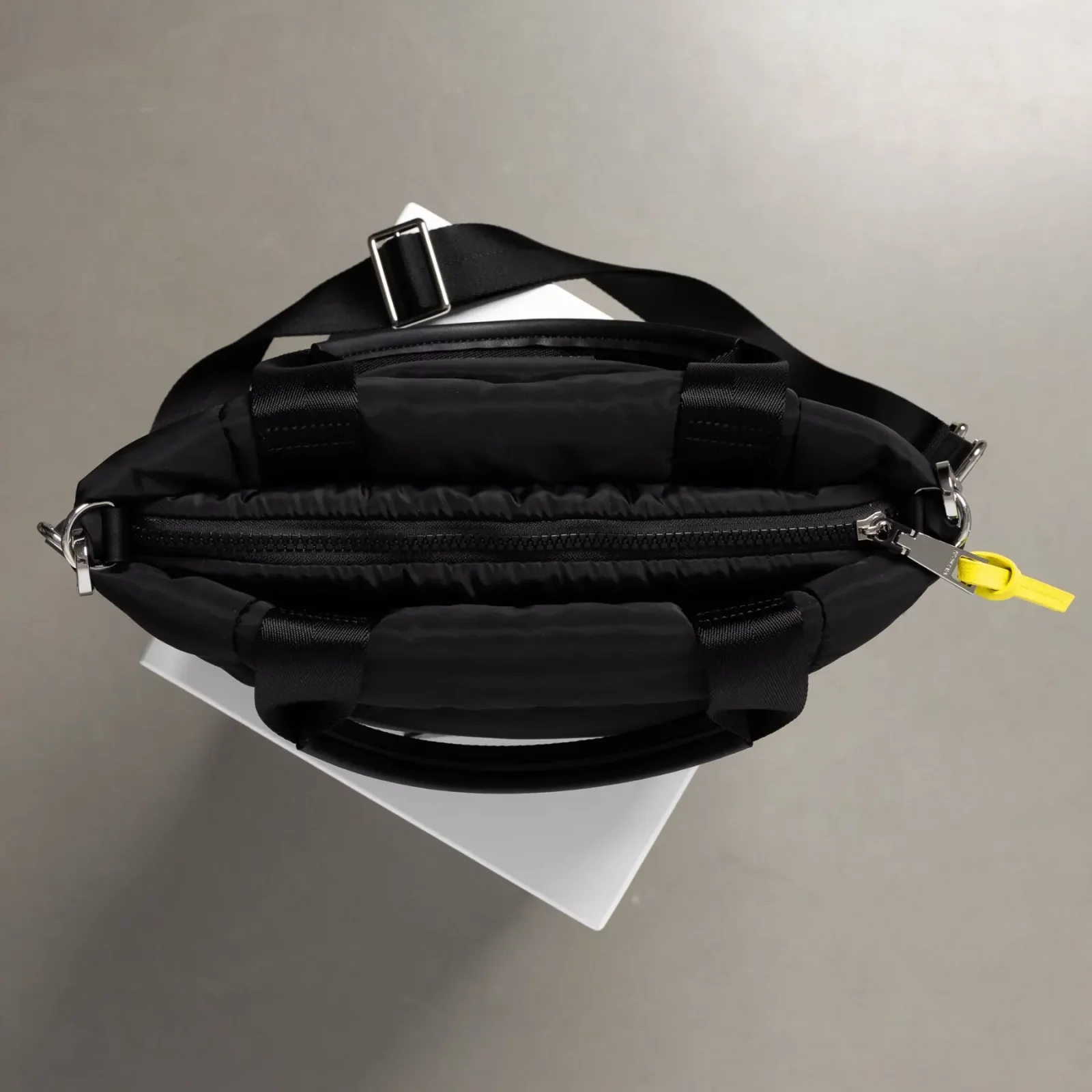 VIVI MARI - padded tote bag medium strap basic woven slim - black 3