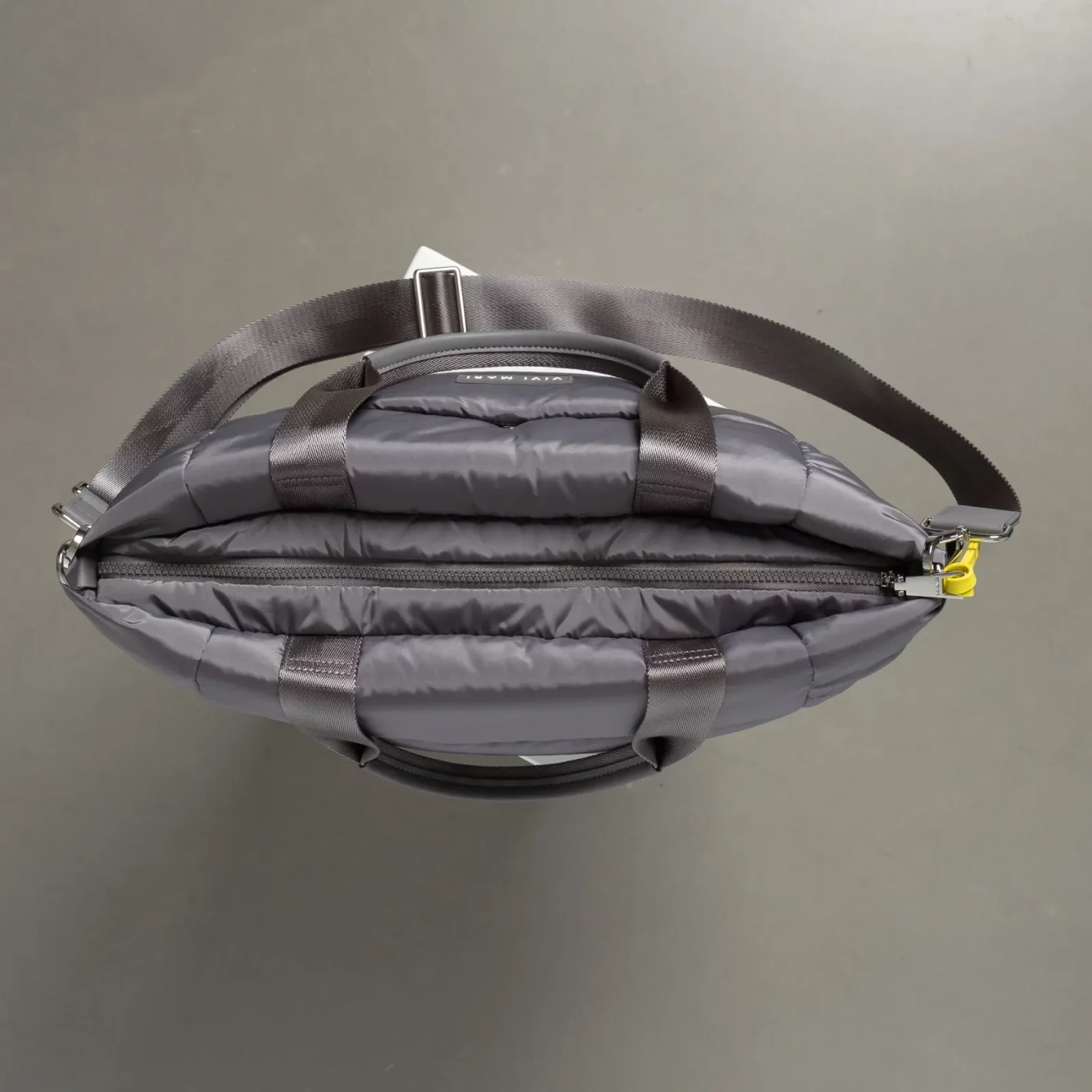VIVI MARI - padded tote bag medium + strap basic woven slim - taupe 5