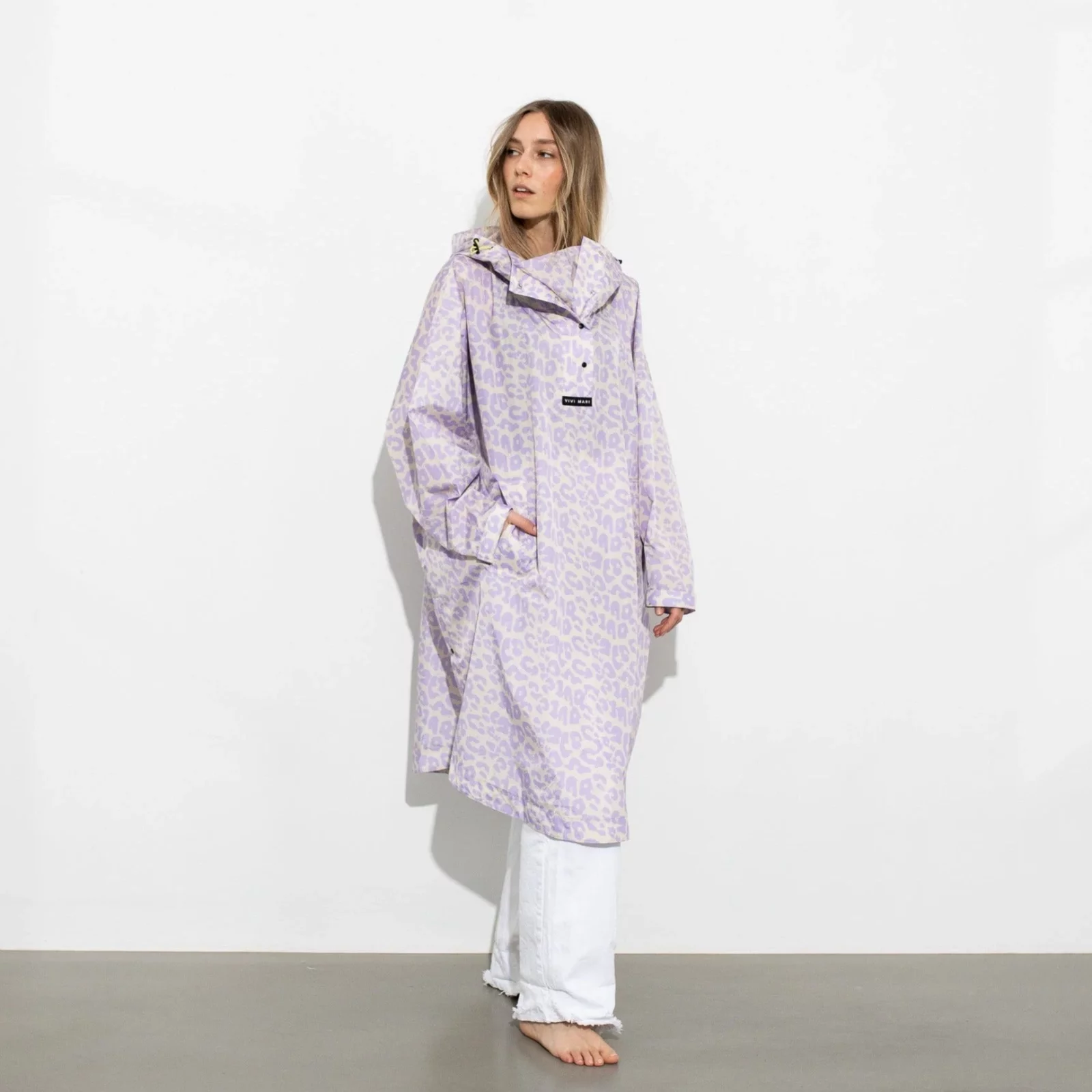 VIVI MARI - Raincoat leo splashes lavender/grey 2