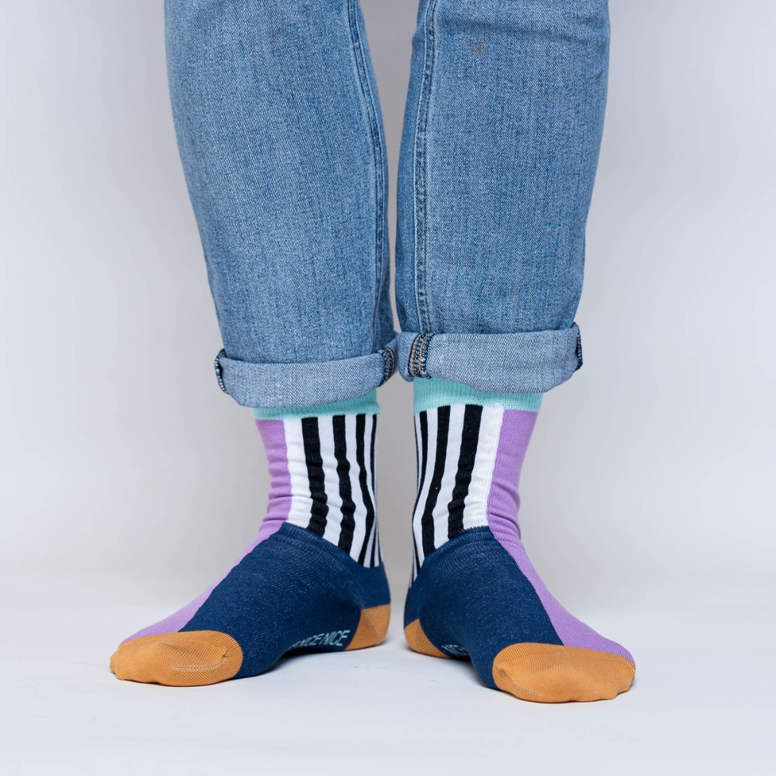 nicenicenice - nice socks half stripes purple 3