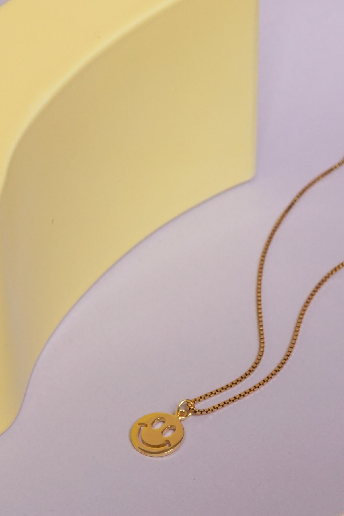 wildthings collectables - Smiley necklace gold plated