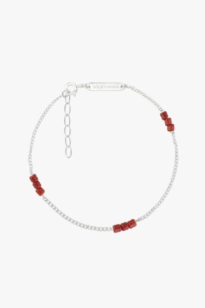 wildthings collectables - Triple red beads bracelet silver - produced locally and sustainably