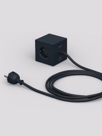 Avolt Square 1 Steckdosenleiste - Black - Magnetisches Verlängerungskabel mit 3 Steckern und 2 USB-