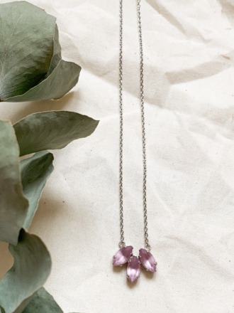 Statement-Kette silbern mit lilafarbenen Swarovski Kristallen rhodiniertes Messing - Sergio Engel